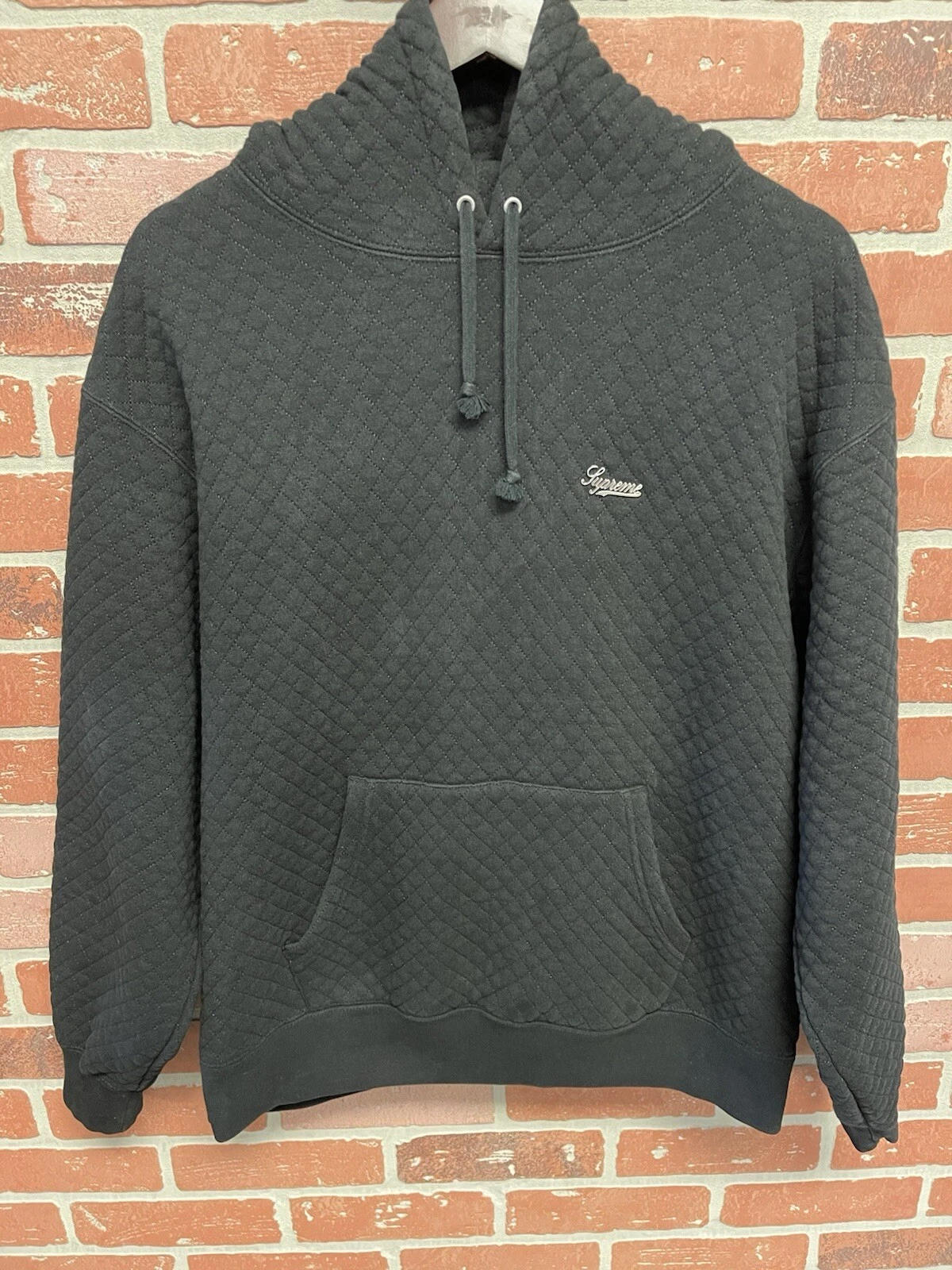Taille M   Sweat à capuche micro matelassé Supreme très propre