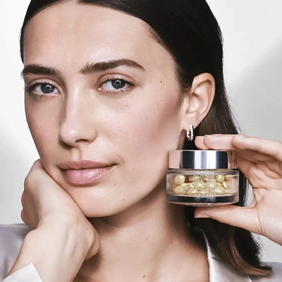 Cápsulas de aceite facial de nutrición intensa Oriflame Novage+ Foto 2 de 4
