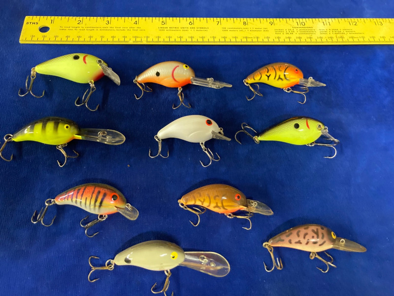 LOT OF 10 GREAT VINTAGE  BASS FISHING LURES