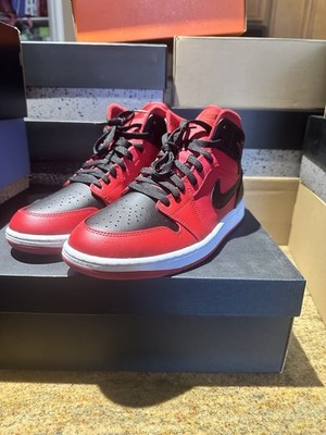 Air Jordan 1 Mid Shoes 
