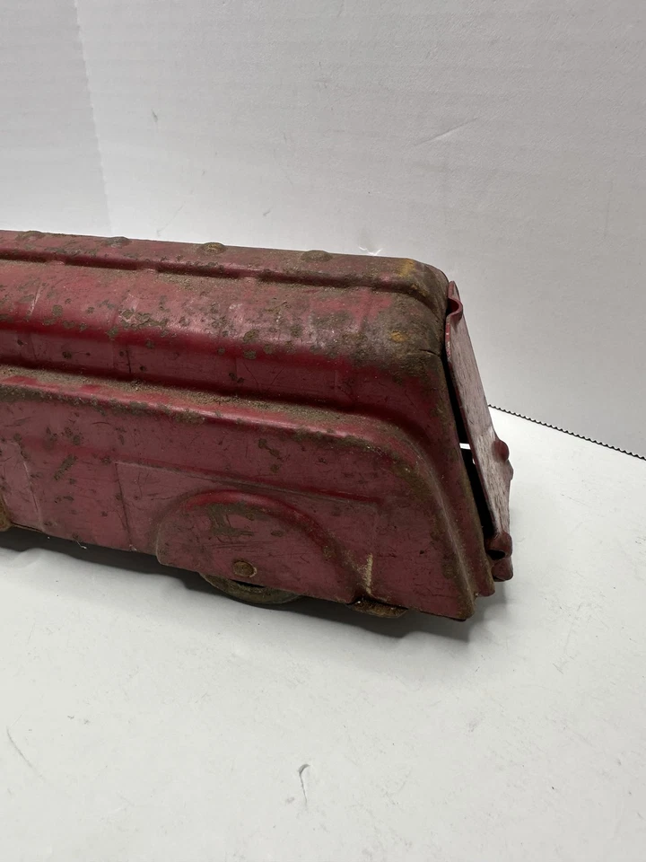 Camión de juguete vintage de acero prensado rojo años 30 Art Deco furgoneta de reparto Wyandotte Marx Foto 3 de 4