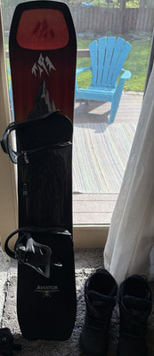 Snowboard lot