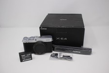 Fujifilm X-E4 26.1MP Mirrorless Digital Camera Silver Argent MINT Shutter Cnt: 2
