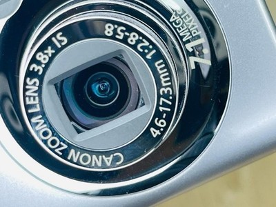 Canon IXY DIGITAL 900 IS Fotocamera Compatta Argento, Testata, Dal Giappone, 7.1 MP, Zoom 3.7x