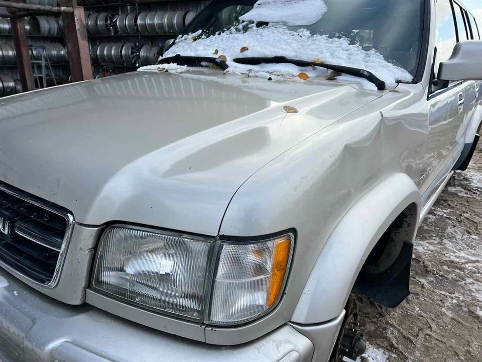 Used Rear Left Door Glass Rear fits: 1998 Isuzu TROOPER w/privacy tint Rear Left — 第 4/4 张图片