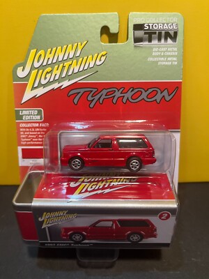 1/64 JOHNNY WHITE LIGHTNING CHASE CAR COLLECTOR STORAGE TIN 1992 GMC TYPHOON RED