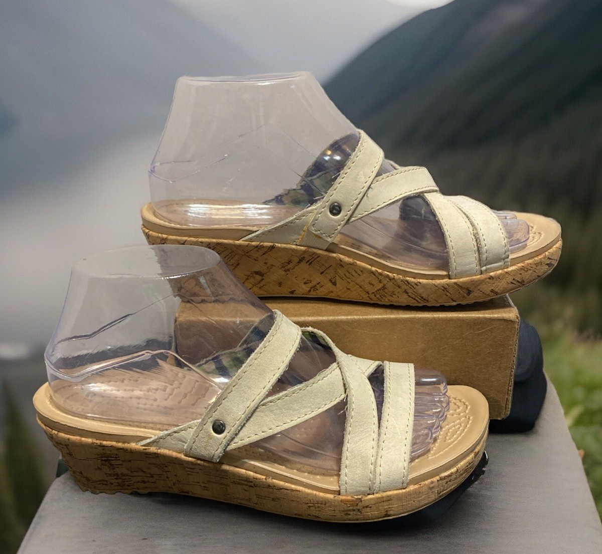 CROCS A Leigh Strappy Cork Wedge Sandals Size 7 Womens Leather 