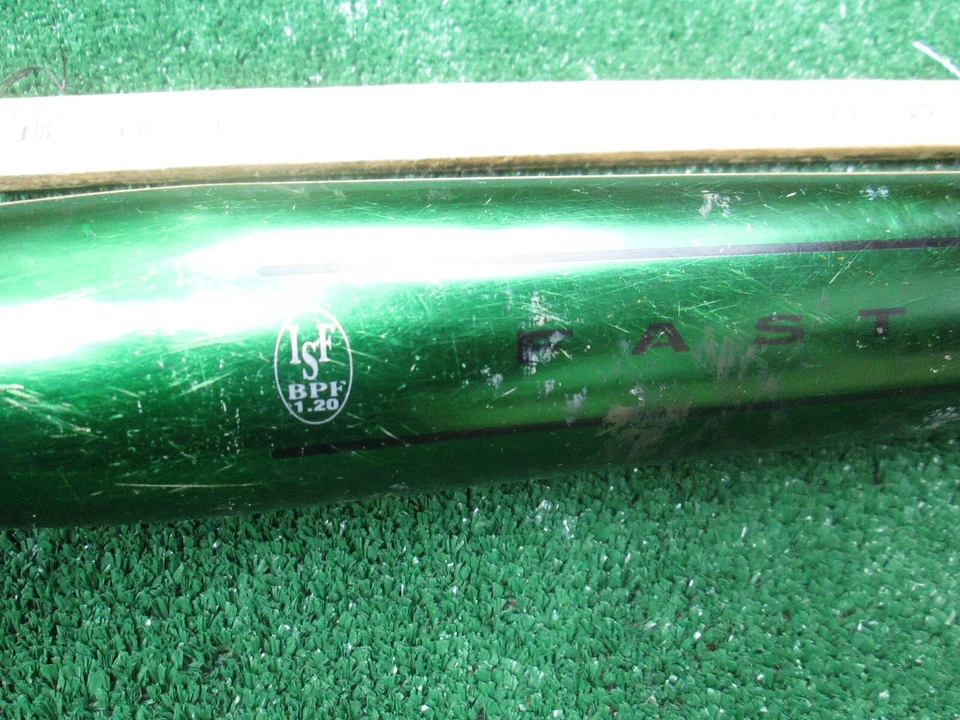 Bate de lanzamiento rápido de softbol digno de Michelle Smith -9 SWBTB 2 1/4" BPF 1,20 original Empuñadura Foto 4 de 4