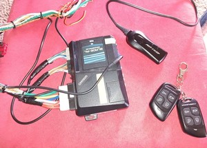 Compustar CM7200 with BLADE-AL (64) iDatalink Used #2244