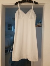 Vtg Vanity Fair NYLON Full Slip Lace Trim Lingerie Dress Nightgown White USA 38