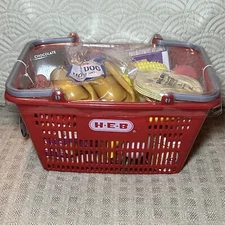 NIP H-E-B Beyond Imagination Play Dinner Food Hand Shopping Basket NEW SEALED