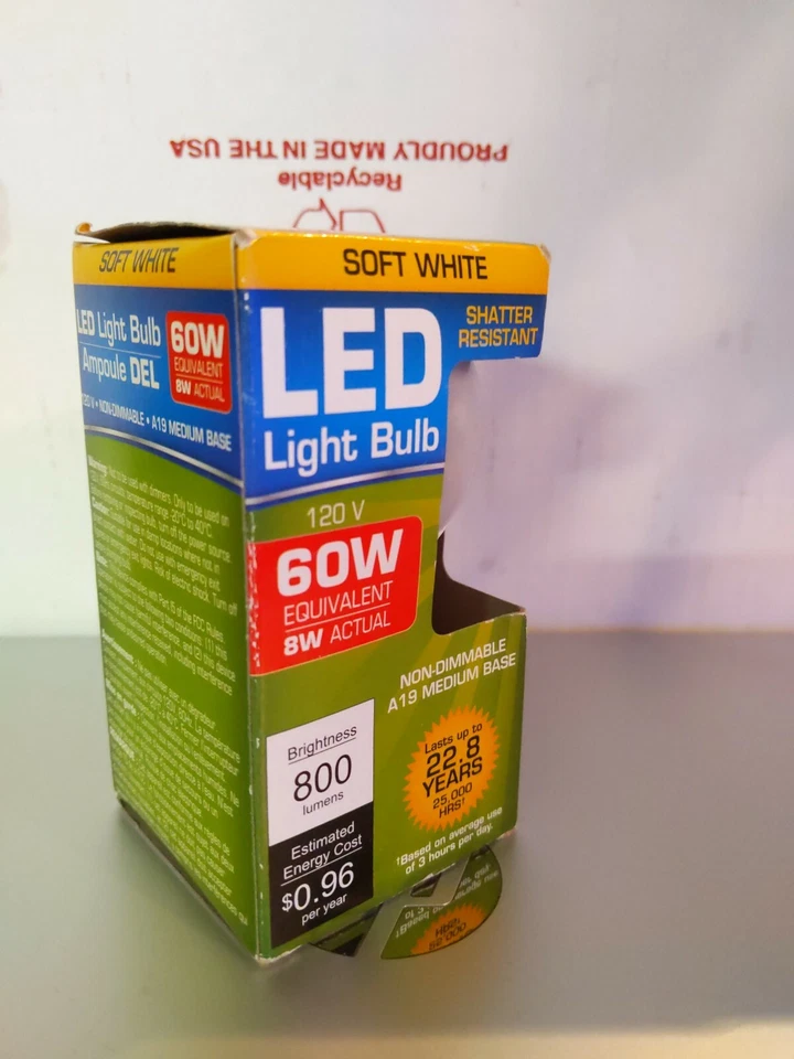 Super Bright 60W equivalent LED Light Bulb - Image 2 of 4