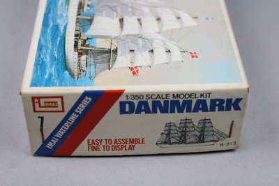 ZF936 IMAI 1/350 maquette bateau B-935 Esmeralda Chilean Navy 4Masted ZF936 IMAI 1/350 maquette bateau B-935 Esmeralda Chilean Navy 4Masted