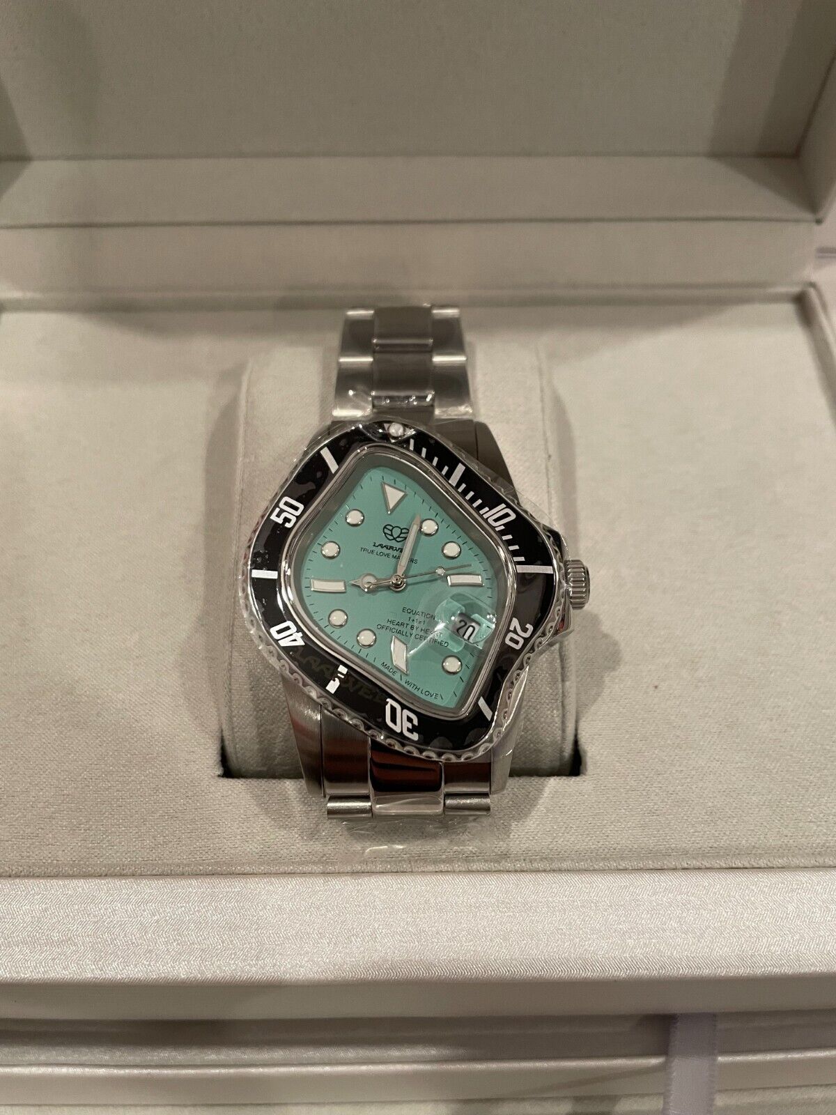 ー品販売 【新品】LAARVEE Black Bezel / Green Dial PH | iozanin.com.br