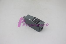 New Allen Bradley 802T-DP Metal Plug-In Oilti...