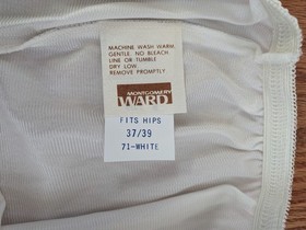 Vintage Montgomery Ward Lingerie Long Petti Pants Slip Pant Liner Silky NOS M