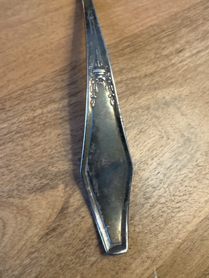 Vintage Holmes & Edwards Silverplate Soup Ladle 7” Art Deco Pattern - Image 2 of 4