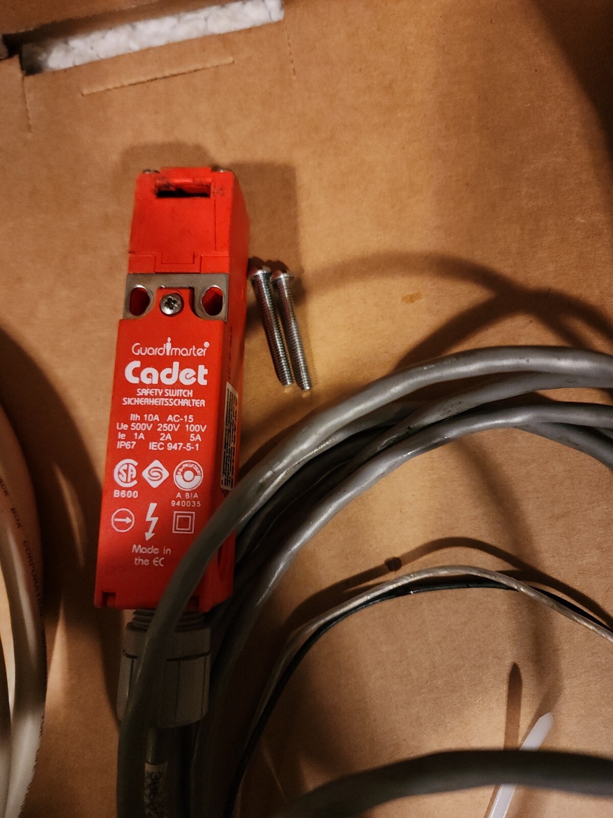 Guardmaster IEC 94751 Cadet Safety Switch 017B16 IP67 94005 With