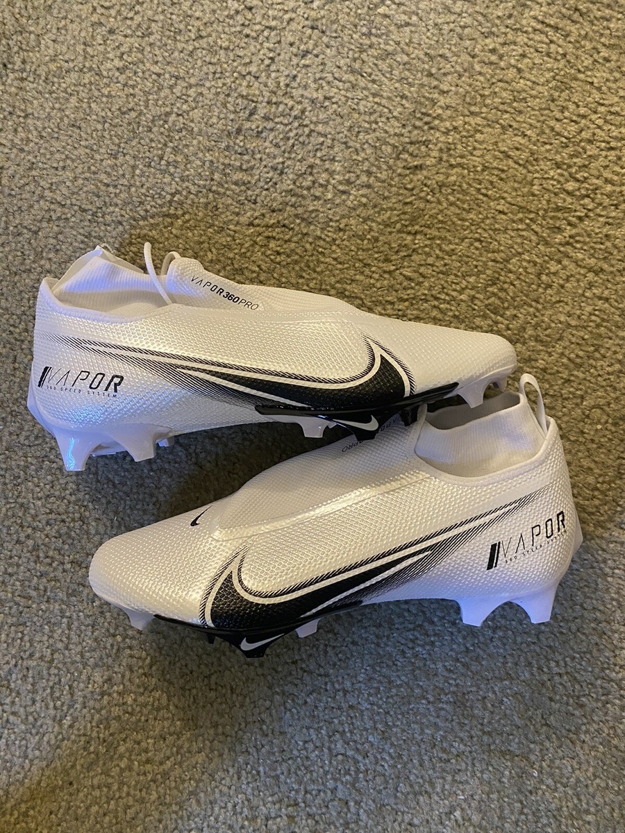 Size 13.5 Wide Nike Vapor 360 Edge Pro Football Cleats White Black CV6348-100 Amazon.com | Nike Vapor Edge Pro 360 (W) Men main image 3
