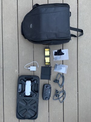 ホビーラジコン dji SPARK Amazon.com: DJI Spark With Remote Control Combo (White) (Renewed
