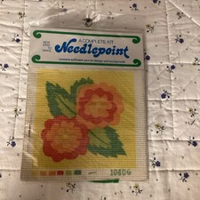 Vogart Stitchers Complete Needlepoint Kit. Flowers. 1040G. NIP.