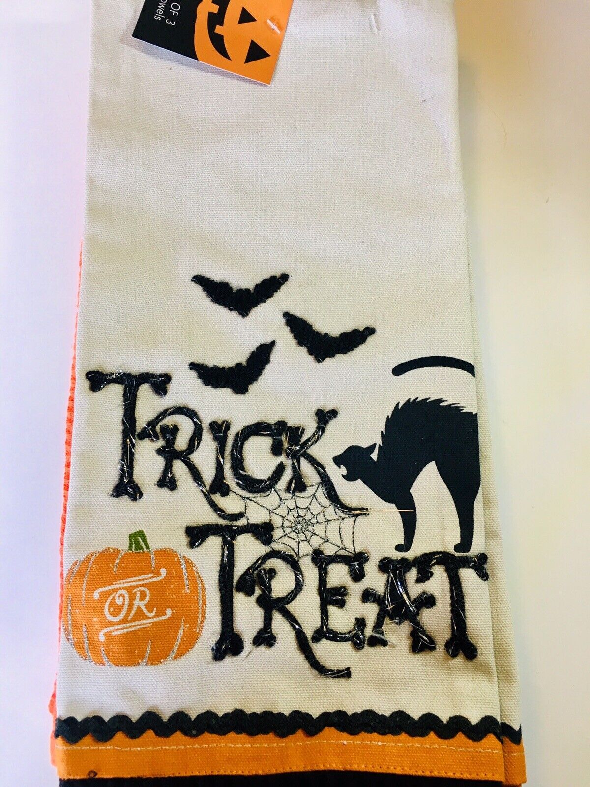 3 HALLOWEEN EMBROIDERED BLACK CAT TRICK OR TREAT KITCHEN TOWELS