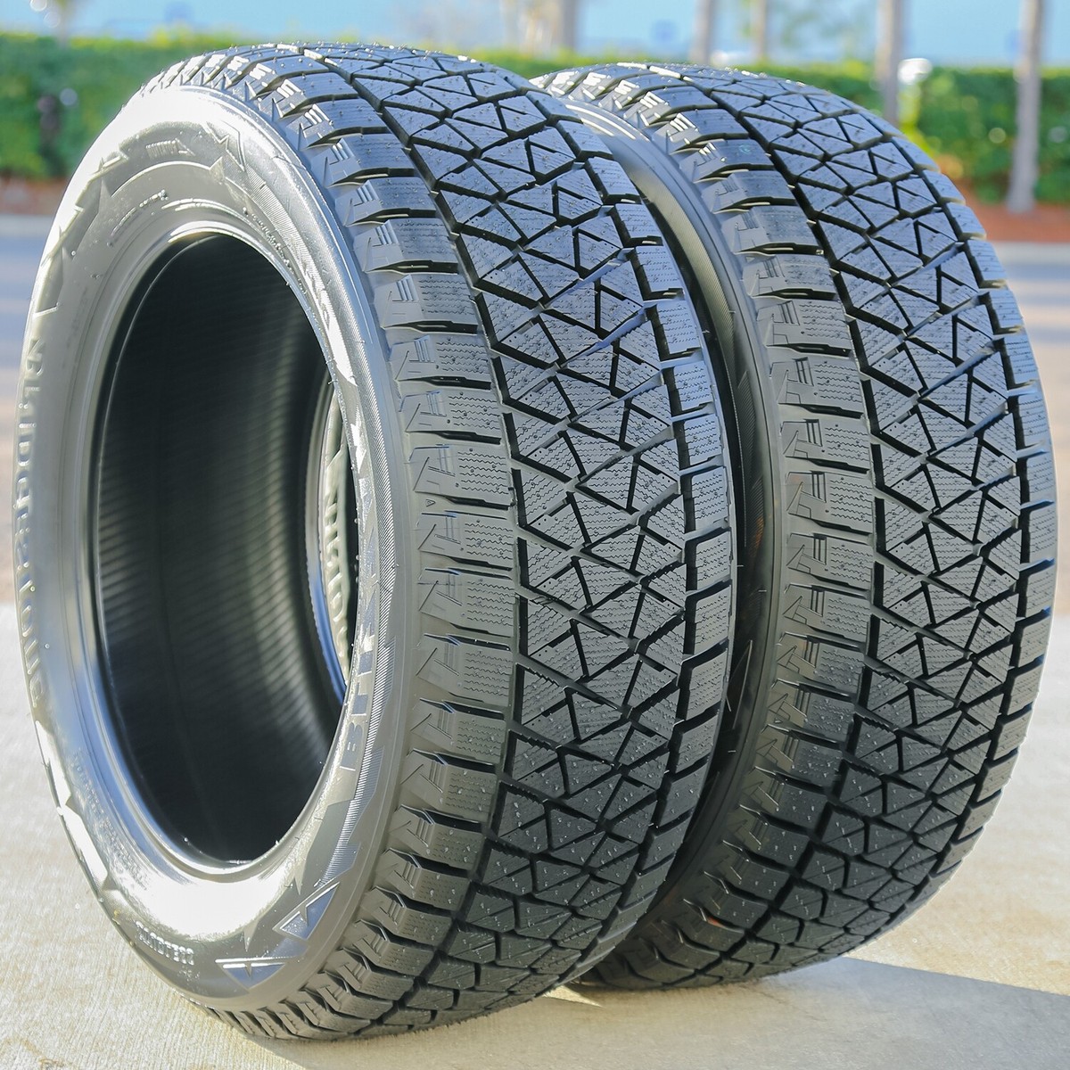 ブリザック DMV2 235/70R16 2 Tires 235/70R16 Bridgestone Blizzak DM-V2 (Studless) Snow