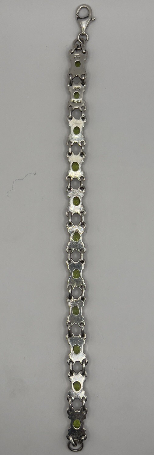 Picture 4 of 5