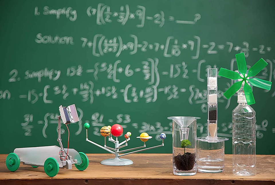 Solar System DIY Glow in the Dark Astronomy Model