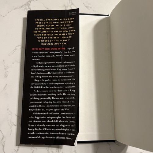 Code Red : A Mitch Rapp Novel by Kyle Mills and Vince Flynn (2023, 1st Ed. HCDJ) - 第 7/17 張圖片