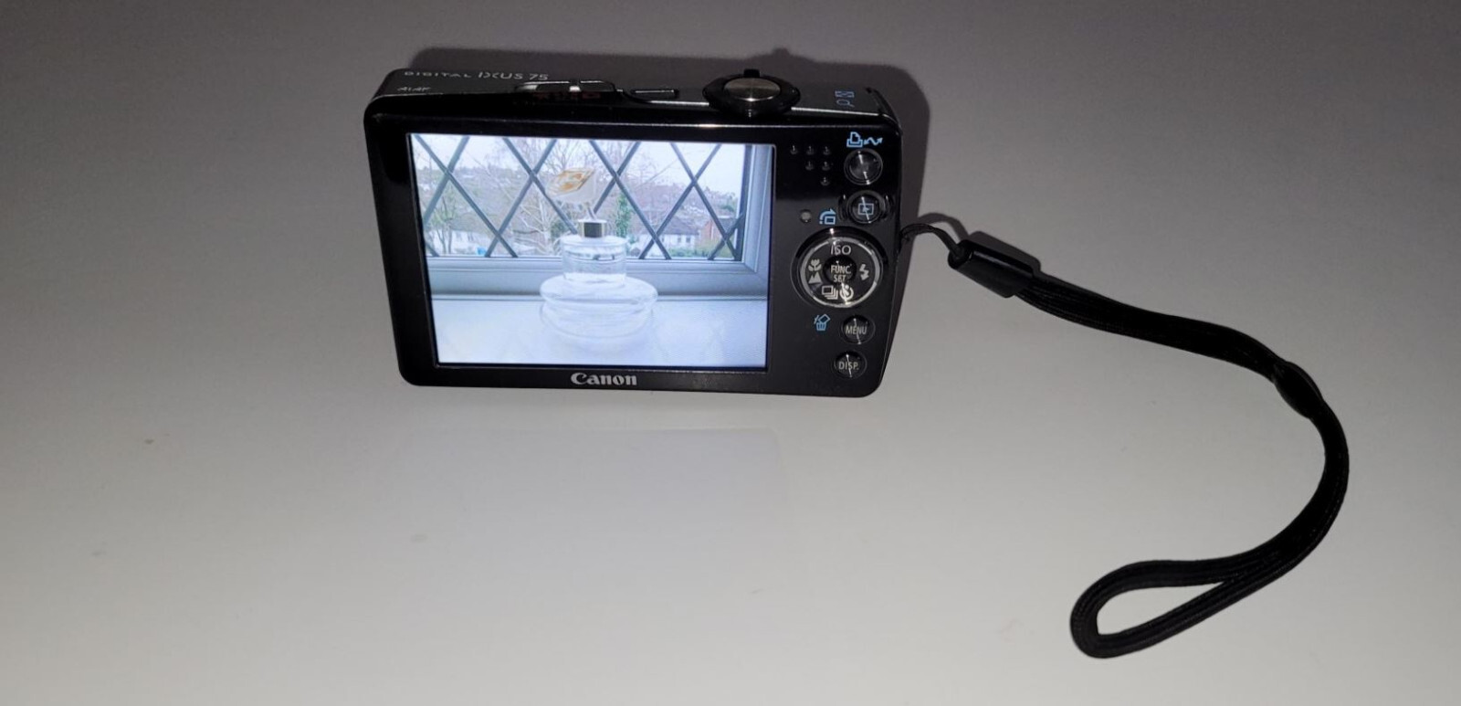 Canon Ixus 75 Digital Camera eBay