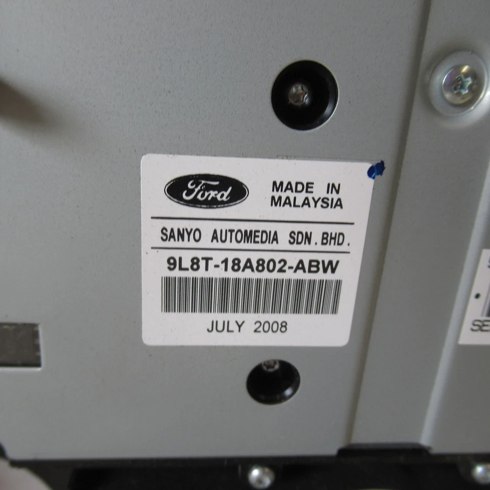 2009 Mazda Tribute Radio Control Panel w/Temperature Controls OEM - Imagem 3 de 4