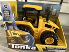 TONKA STEEL Classic Farm Tractor NEW
