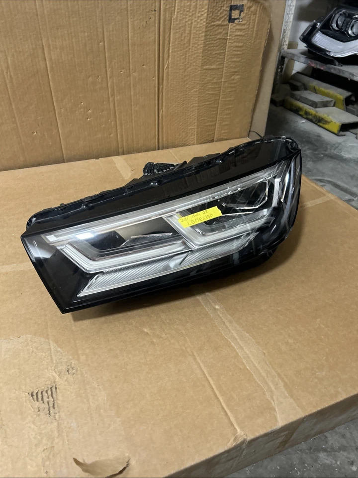 Audi SQ5 Headlight Left Driver Side 2018-2020 - Image 2 of 4
