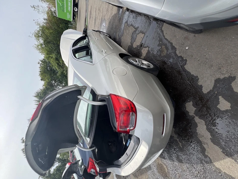 Capó usado se adapta a: Chevrolet Malibu 2015 grado A Foto 4 de 4