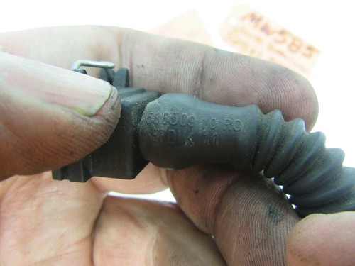 WIRE PLUG OFF YELLOW COOLANT TEMPERATURE SENSOR 06 07 08 09 BMW 328i N52N 3.0L - Picture 9 of 10