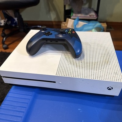 Microsoft Xbox One S Console Only For REPAIR 1681. Does Not Read Disc. Tested