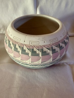Jerry Smith Navajo Handmade Four Corners Decorative Pottery Bowl Signed