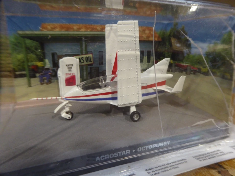 Lot de 4 véhicules collection Les voitures de James Bond 1/43 Fabbri 007 DYB131 - Photo 4/4