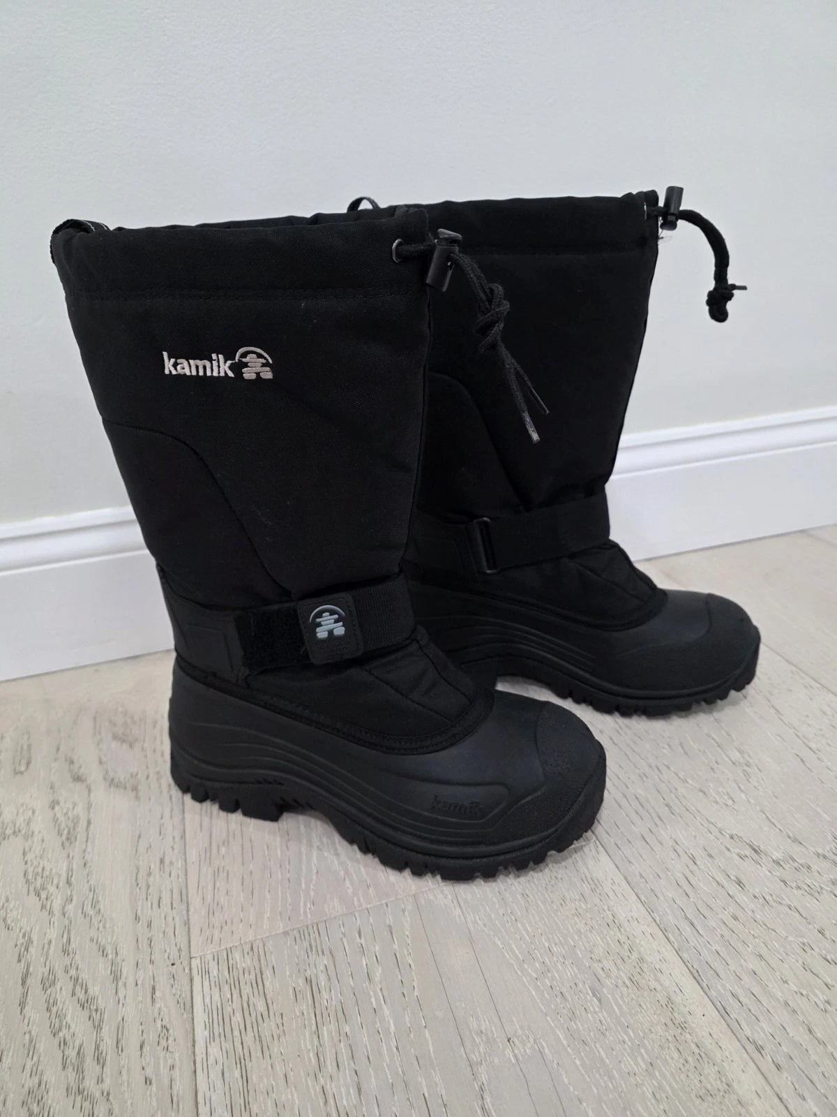 Kamik Greenbay Snow Boots Mens Size 8 Black Insulated Winter Waterproof Mid calf