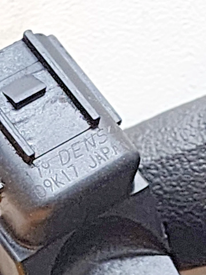 Honda Accord Civic CR-V Acura Camshaft Position Sensor 37510-59B-J01 OEM - Image 2 of 3