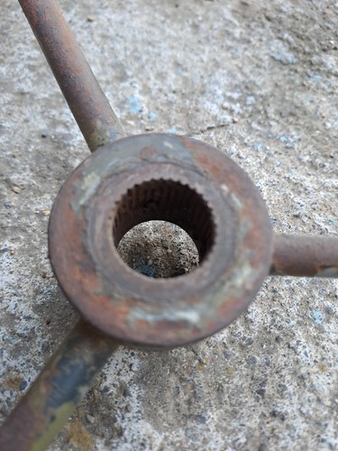 JEEP WILLYS MB ORIGINAL USED STEERING WHEEL - Picture 7 of 7