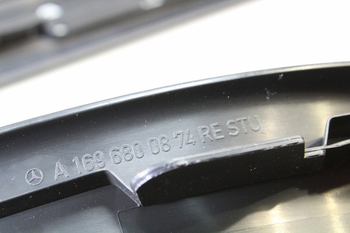 MERCEDES-BENZ B W245 B 200 CDI Door Sill Trim Kit A1696800874 