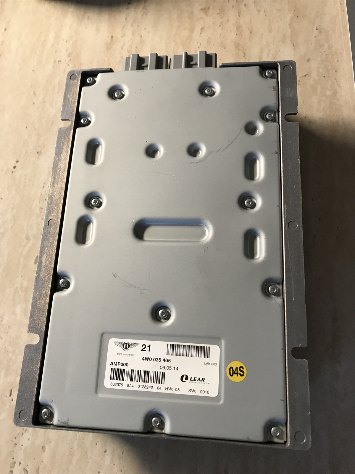 2015-2018 BENTLEY FLYING SPUR AMPLIFIER BOOSTER SOUND SYSTEM MODULE OEM