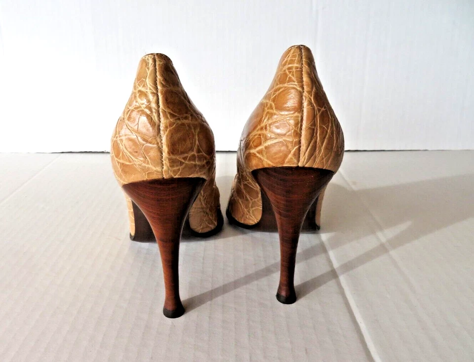 Sergio Rossi Size 38.5 M Patent Leather Allegator Pumps Heels Slides Shoes NWOT - Image 4 of 4