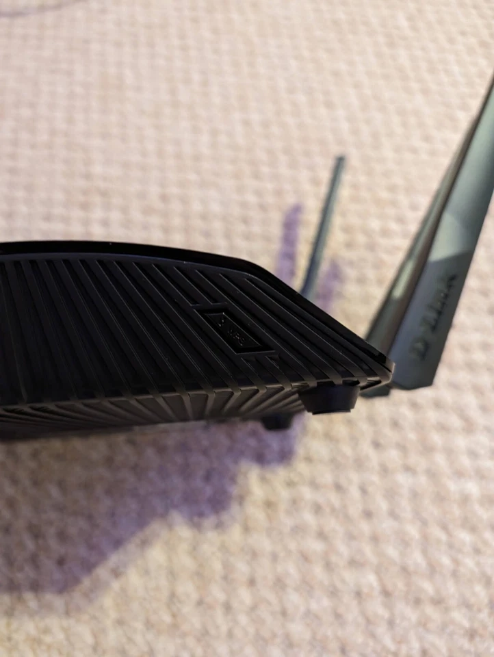 D-Link DIR-3040 AC3000 Smart Gigabit Tri-band Router - Image 2 of 4