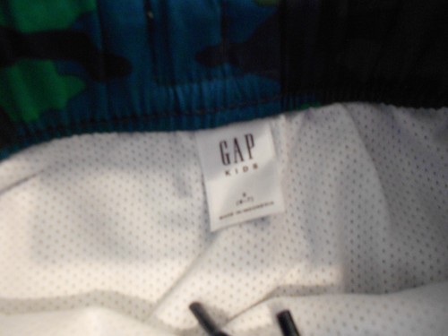 NEW with tags Gap Kids boys swim shorts size S small 6 - 7 bathing suit UPF 50+ - Picture 3 of 5