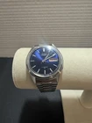 Seiko Automatic watch features a vibrant blue dial 17 jewels Spanish Version