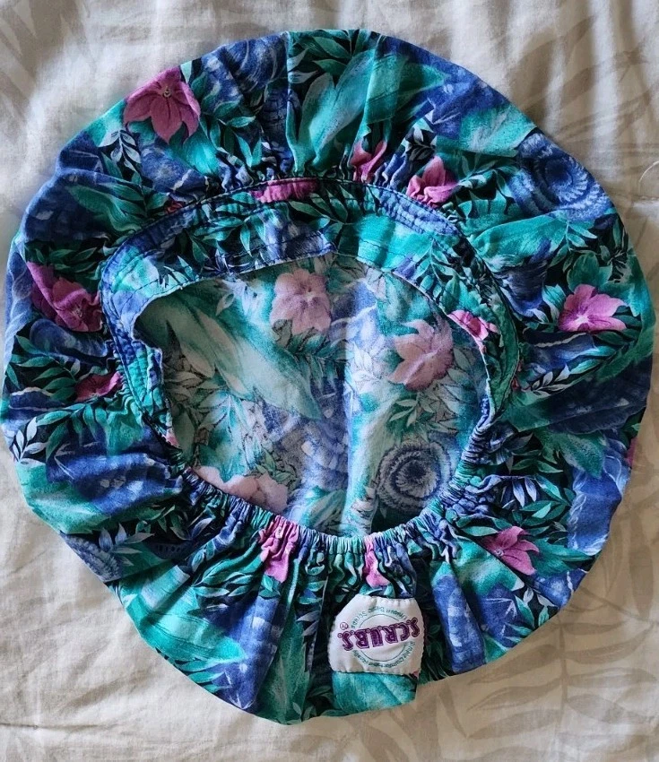 Vintage 90s SCRUBS Doctors/ Nurse Cap/Hair Net Floral Great Condition  - Image 3 of 4