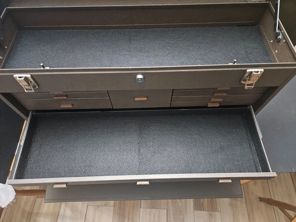 KENNEDY #52611-718304 11 DRAWER MACHINIST TOOL CHEST W/KEYS (TL2476) - Image 3 of 4